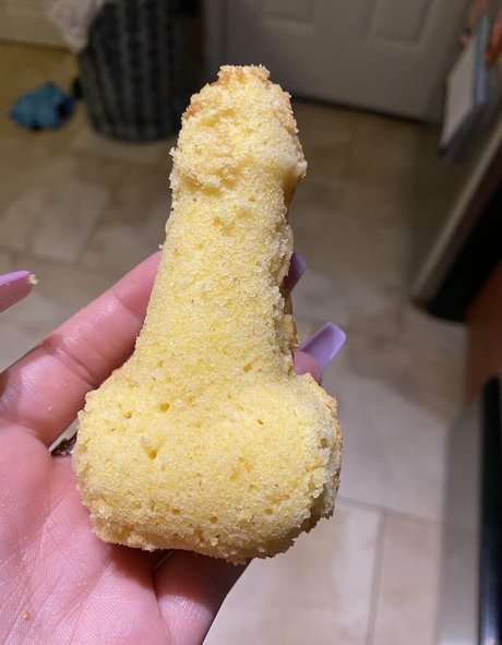 小柄なBBC OnlyFans アダルト 写真