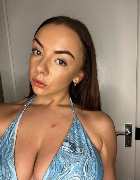 meganavamiller ポルノ女優 ギャラリー