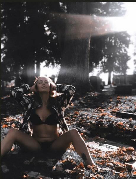 blairhollow ポルノスター トップ 写真