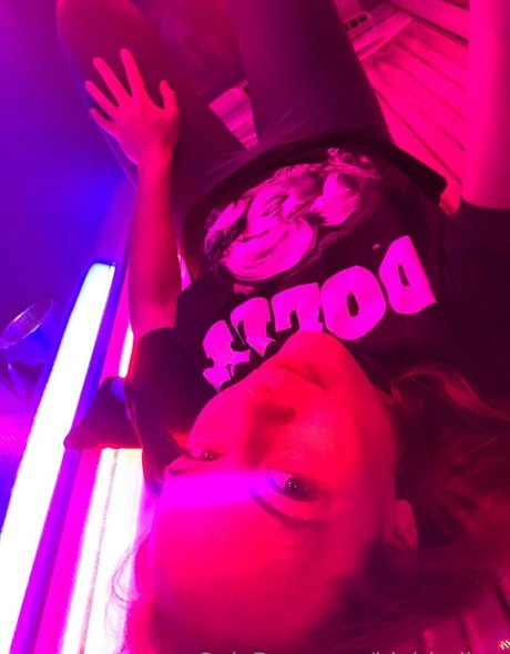 blairhollow セックスポルノスター ギャラリー