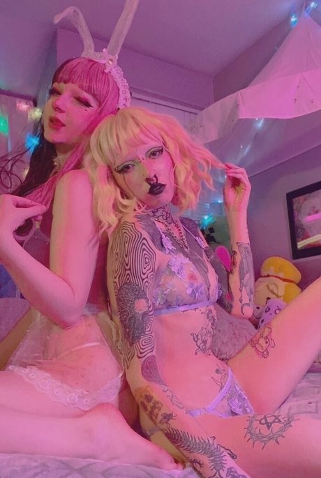 Honeybunnycos 可愛いモデル 写真