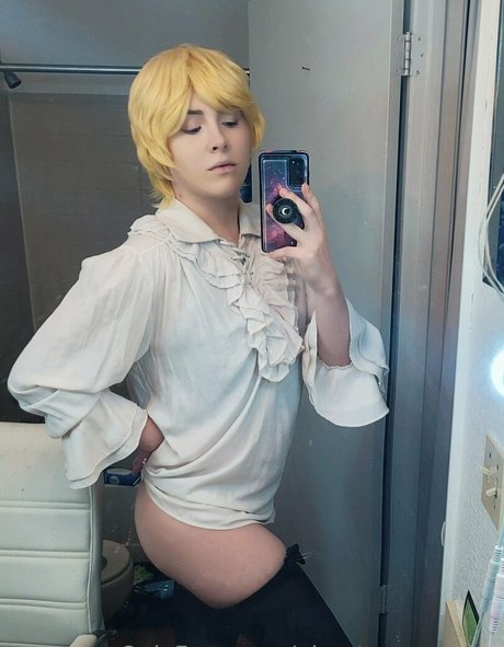 日焼けしたOnlyFans セクシー裸 画像