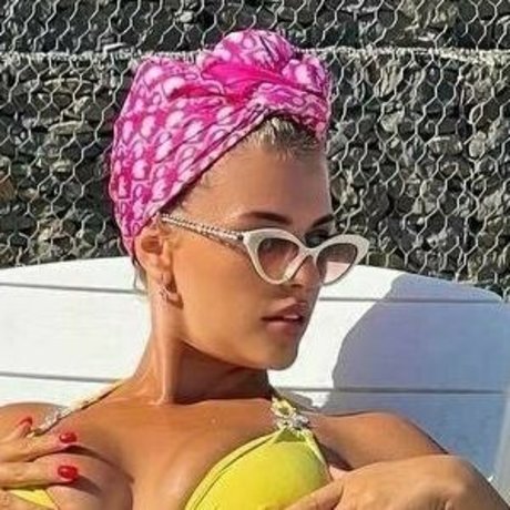 乱交OnlyFans ホット裸 画像