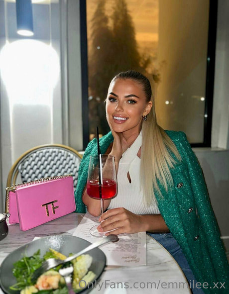 お金 OnlyFans 可愛い アーカイブ