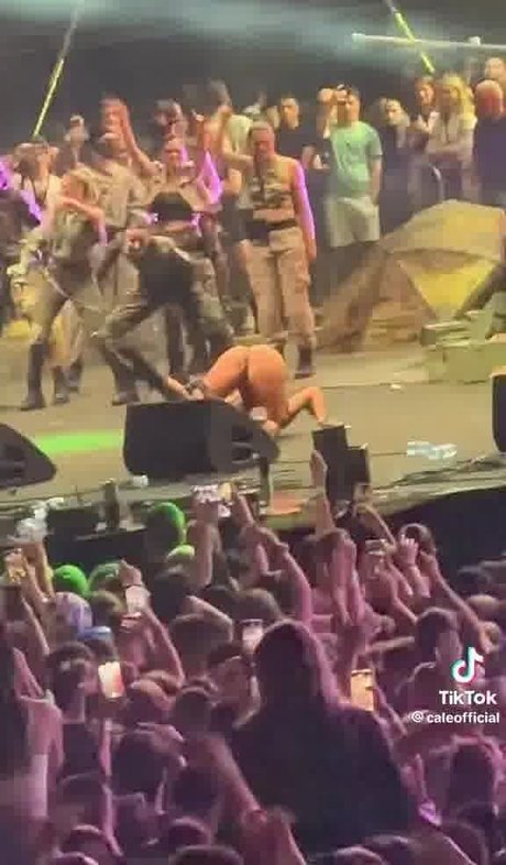 Teodora Dzehverovic セックスモデル 画像