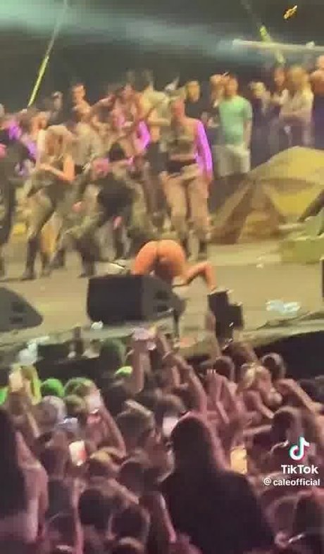 フィットネス熟女OnlyFans セクシー裸 写真