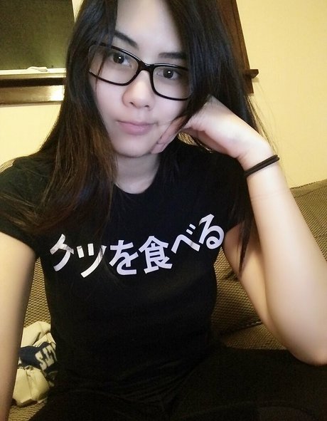 Marine スター 裸 写真