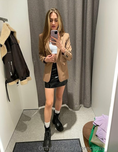 precious mia ホットスター 画像