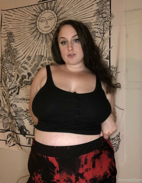 おばあちゃんの巨乳OnlyFans セクシーxxx 写真