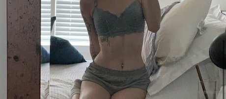 winni3thebunnie ヌードモデル 画像