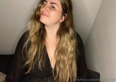 Molly Archer ポルノスター ホット 画像