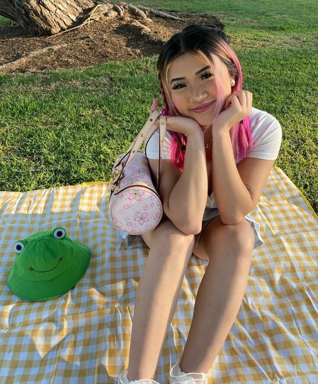 fishsowce トップ女優 ギャラリー