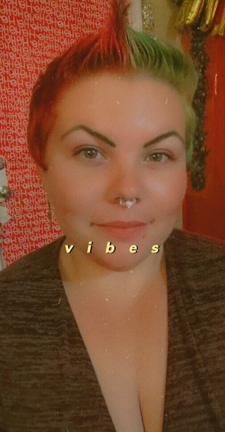 ニューハーフ POV OnlyFans セクシーヌード 画像