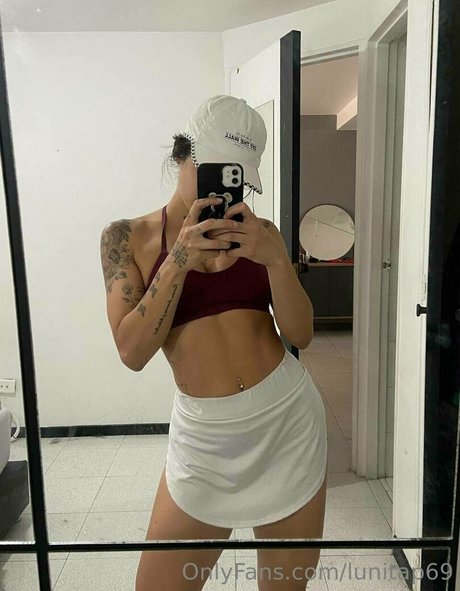 ティーンソロOnlyFans 裸 写真