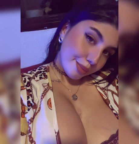 ゴスアジアンOnlyFans 無料ヌード 写真