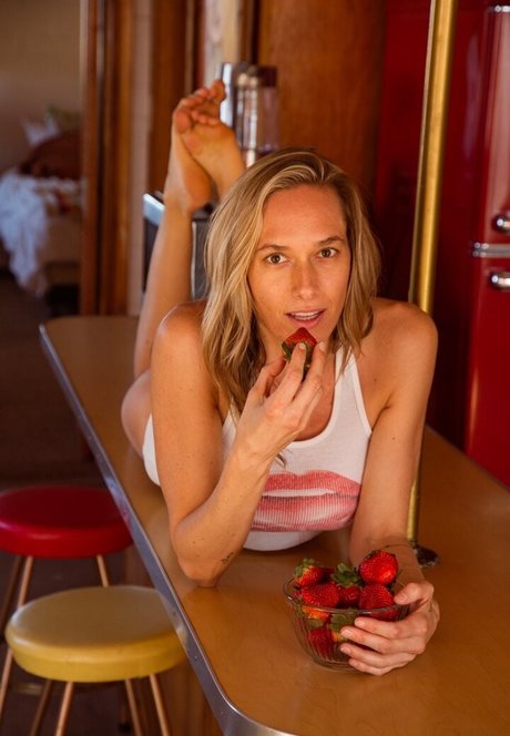 Nataliemaeyoga ホットスター ギャラリー