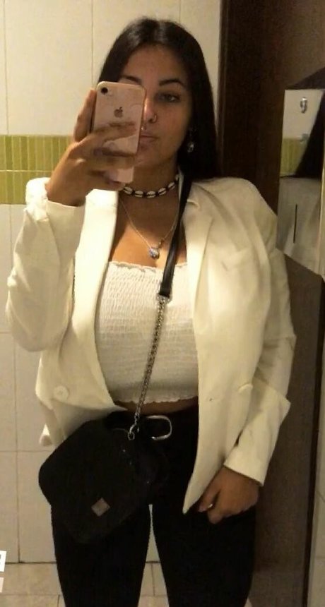 刑務所のOnlyFans セクシー裸 写真