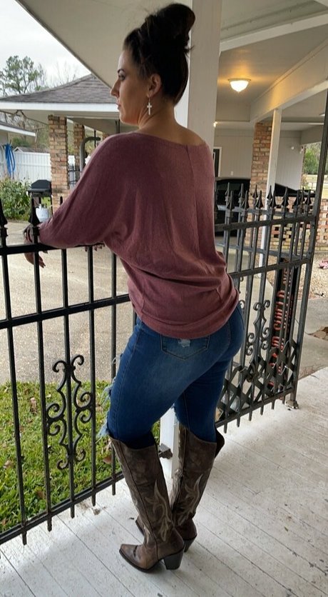 アナルパウグオンリーファンズ 美しいxxx 画像