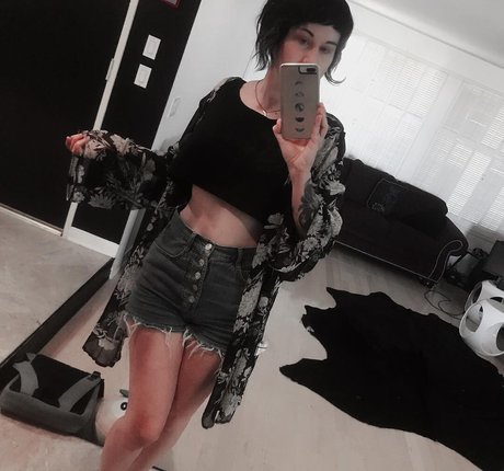 イタリア人熟女OnlyFans 無料ポルノ 写真