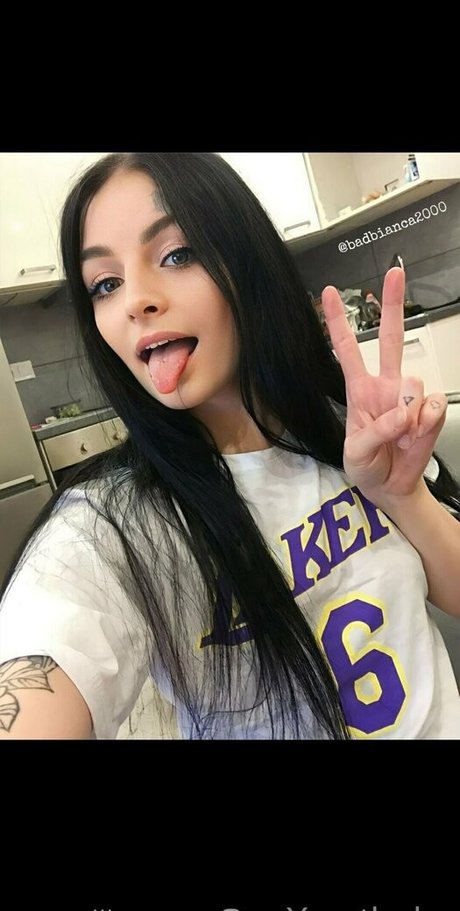 noctuadarkness ポルノモデル 画像