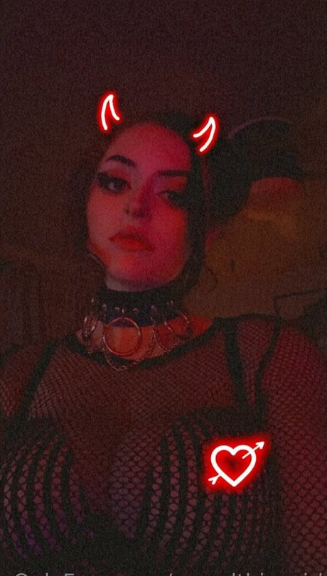 yosadthiccgirl エロティックモデル 写真