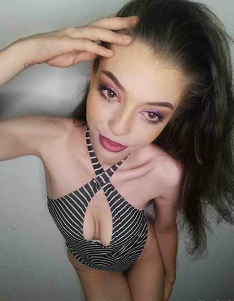 marikof18 セクシーなスター 画像