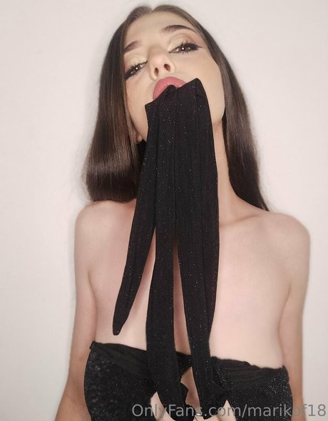 曲線美のティーンズOnlyFans ホット 写真