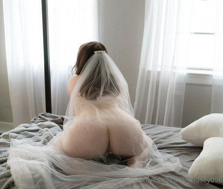 Lindsey096 ポルノスター エロティック ギャラリー