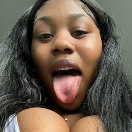 skiessneakpeak ヌードのポルノスター 画像