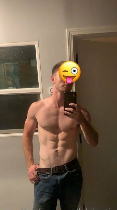 lulshortie ポルノスター アート ギャラリー