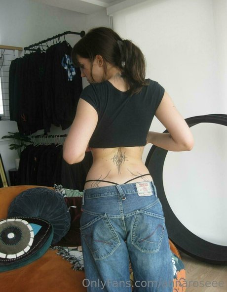 annaroseee profile image