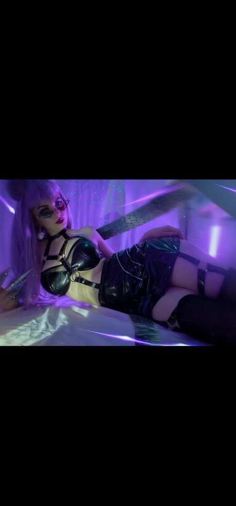 Angie Strelnikova エロティックなモデル ギャラリー