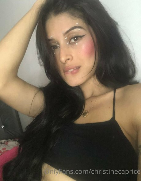 christinecaprice ヌードモデル 写真