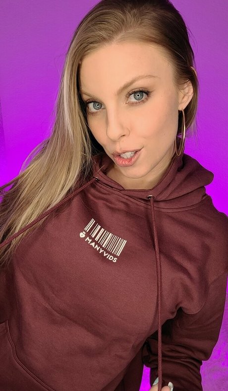 britneyamber XXXモデル アーカイブ