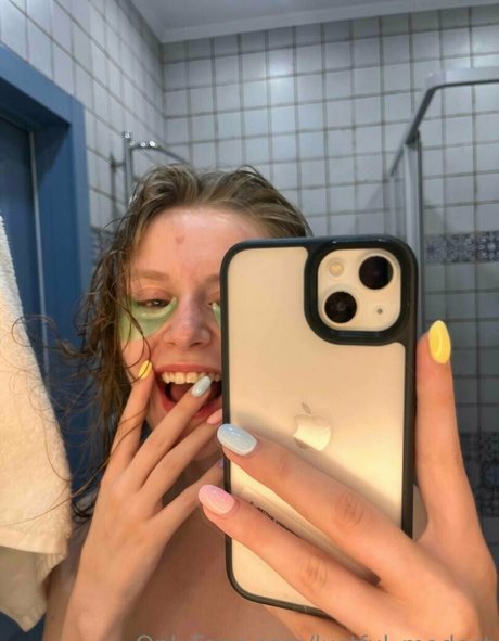 lustful modest スター xxx アーカイブ