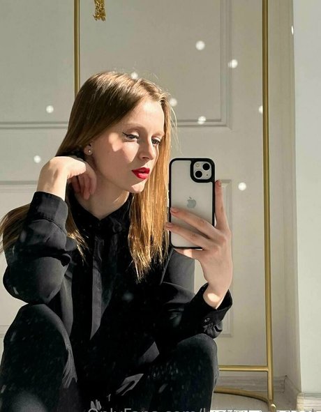 公共の場での猫のOnlyFans 美しいポルノ アーカイブ