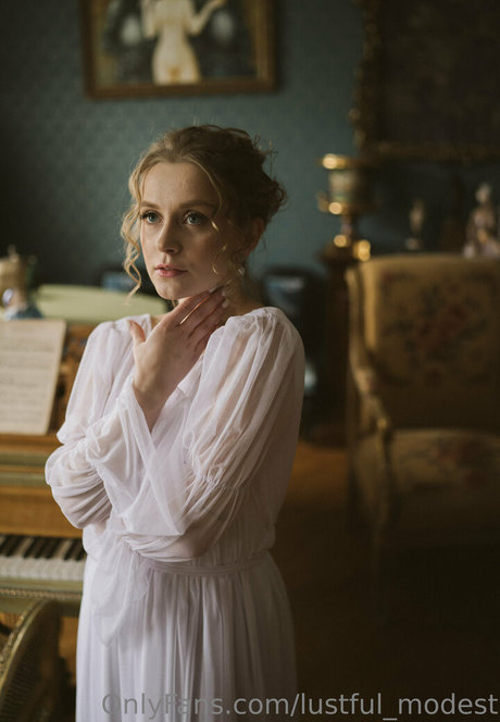 lustful modest セックスポルノスター 写真