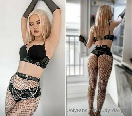 トゥワークオンリーファン アダルト 画像