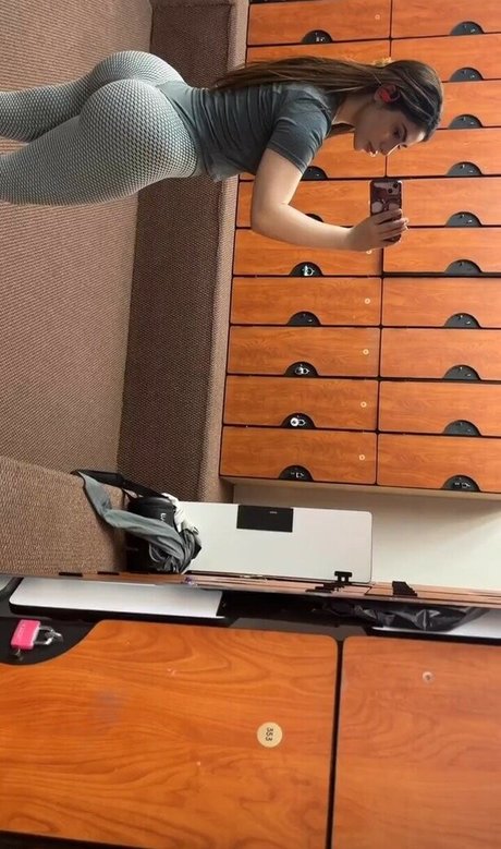 NinaGonz HDモデル 写真