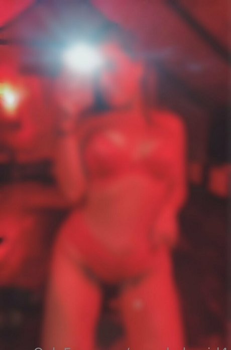 curvybabygirl4 美しいスター 写真