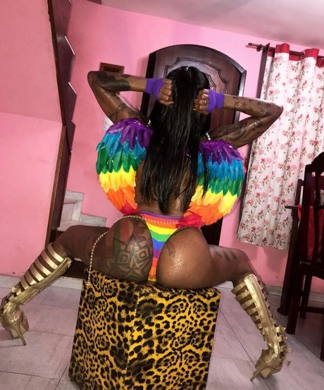 ブルネットのPOV OnlyFans エロチック 写真