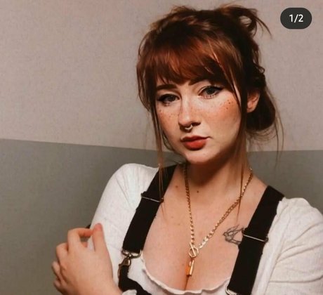 Bruna Dos Anjos ポルノスター 画像