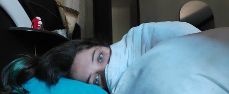 ティーンプッシーOnlyFans ポルノグラフィック 写真