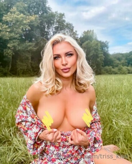 ビキニストリップOnlyFans 無料ヌード 画像