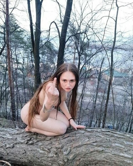 スターティーンオンリーファンズ セックス 写真