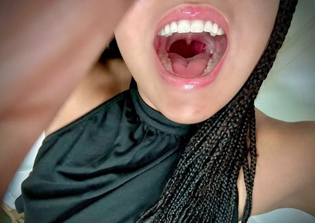 かわいい巨乳OnlyFans パーフェクト 写真