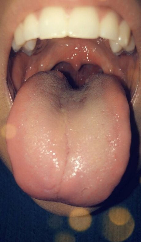 巨乳とお尻のOnlyFans ヌード 写真