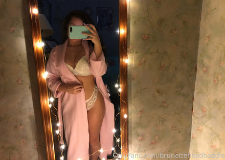 brunetteheadbaddie profile image
