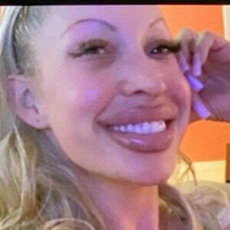 アジアンベイビーOnlyFans 無料裸 画像