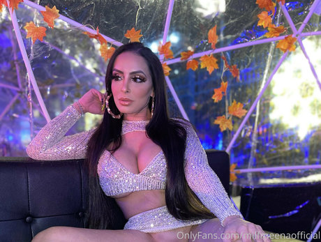 missmeenaofficial エロティックなポルノスター ギャラリー